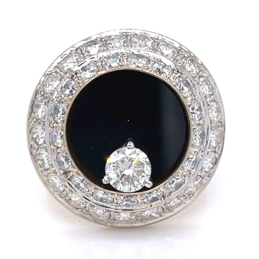 18K Yellow Gold Spinning Diamond Ring with Black Onyx and 38 Diamonds: 18K Yellow Gold Spinning Diamond Ring with Black Onyx and 38 Diamonds This stunning 18K Yellow Gold Black Onyx & Diamond Spinning Diamond Ring features a captivating design. At its center, a spinning 