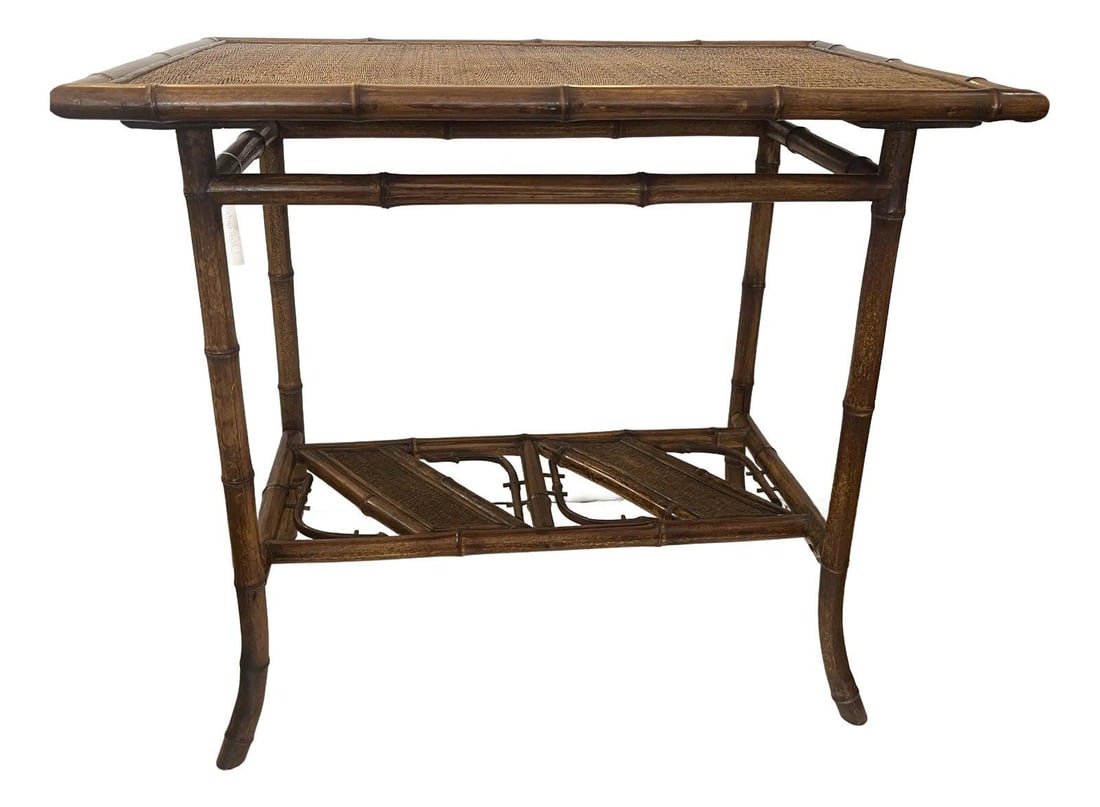 French Art-Nouveau Bamboo Center Tea Table 1890-1910 Auburn: French Art-Nouveau Bamboo Center Tea Table 1890-1910 Auburn Experience the elegance of the French Art-Nouveau period with this exquisite Bamboo Center Table, also suitable as a tea table, crafted betw