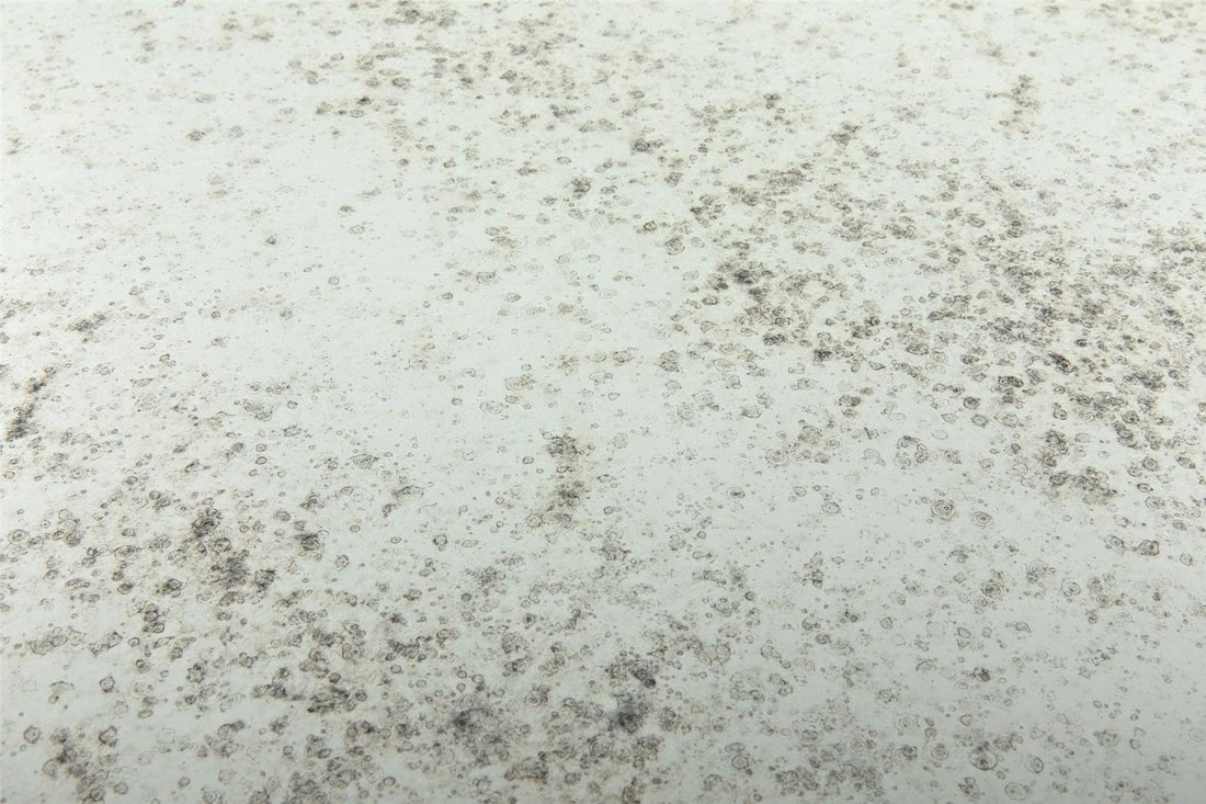 Industrial Style Side Table in Black Steel Antiqued Mirror: Industrial Style Side Table in Black Steel Antiqued Mirror Introducing the Classic Anna Side Table, a stunning piece that seamlessly blends antique charm with modern industrial styling. Crafted from i