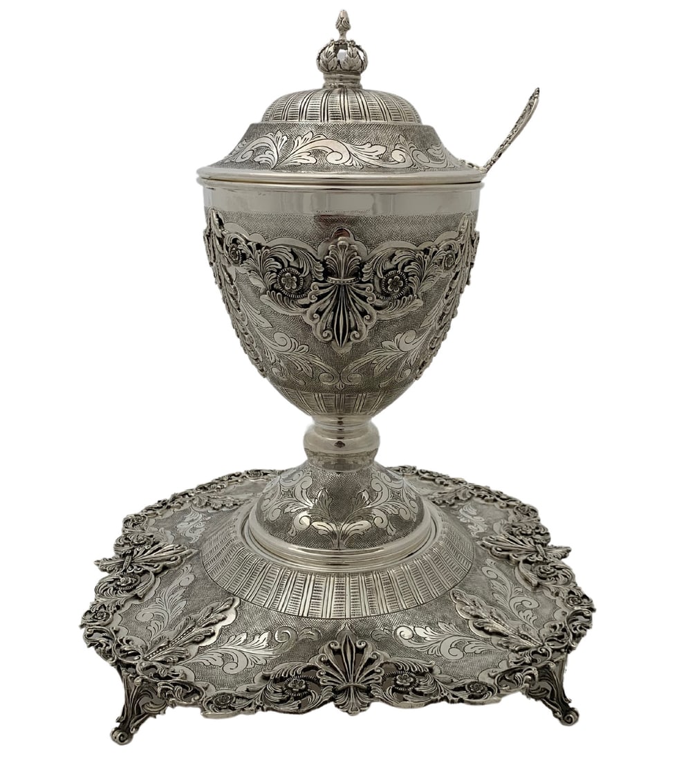 Extra Large 925 Sterling Silver Handmade Leaf Floral Honey Dish & Tray Set: Extra Large 925 Sterling Silver Handmade Leaf Floral Honey Dish & Tray Set This exquisite extra large 925 sterling silver honey dish and tray set is a stunning addition to any table. Crafted in Turkey