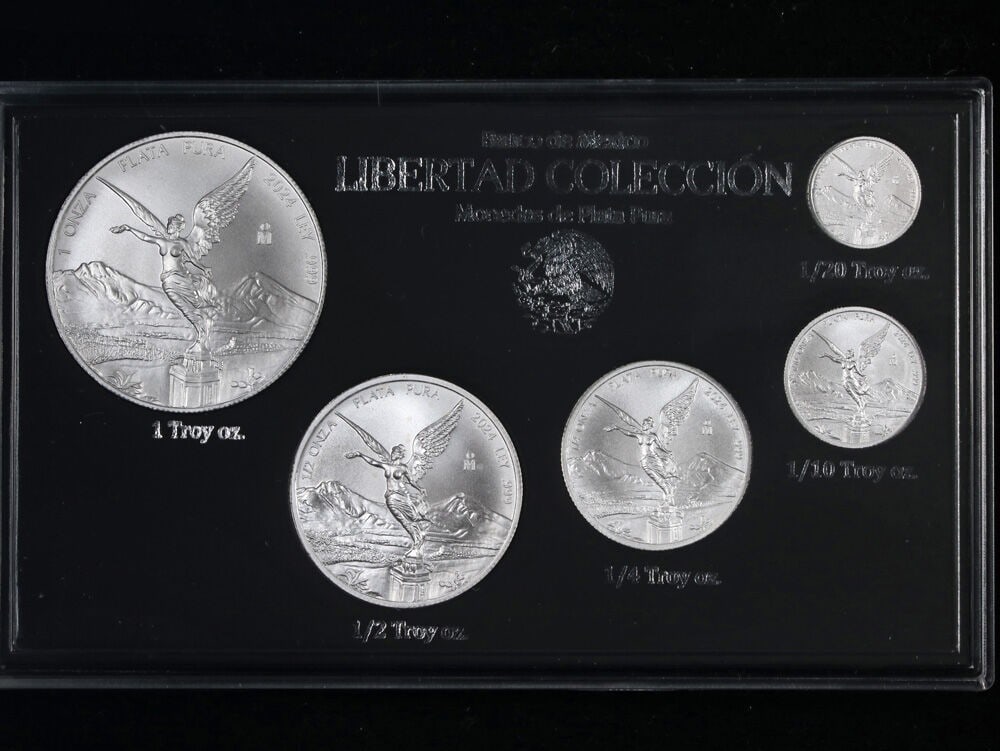 2024 Mexico 1.90oz Silver Fractional Libertad Set Uncirculated OGP: 2024 Mexico 1.90oz Silver Fractional Libertad Set Uncirculated OGP This 2024 Mexico 1.90 Ounce Silver Fractional Libertad Set is a stunning collection perfect for both collectors and investors. Featur