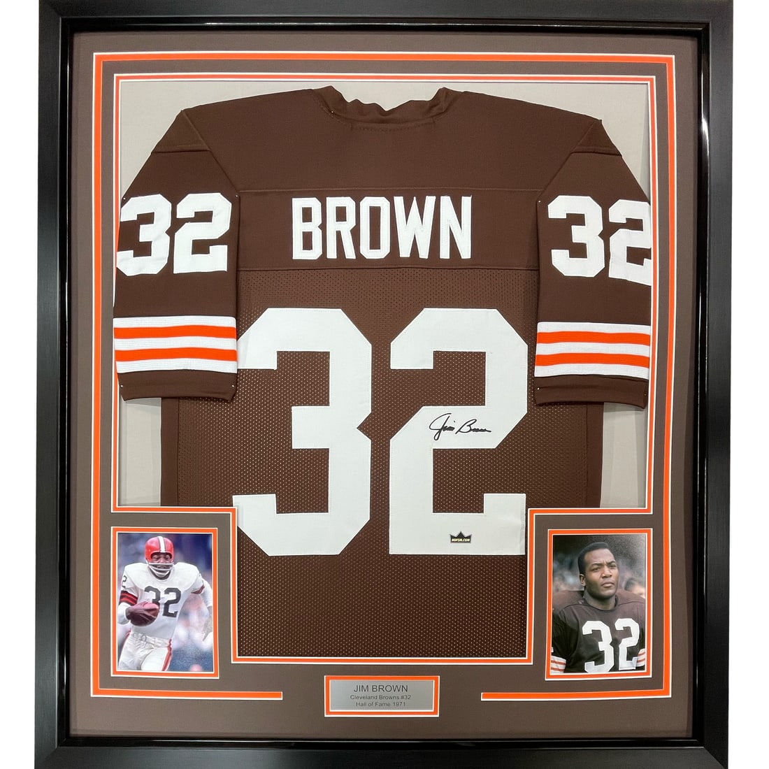 Framed Original Jim Brown Jersey 33x42 Laser Auto JSA Authenticated: Framed Original Jim Brown Jersey 33x42 Laser Auto JSA Authenticated This is a framed facsimile reprint of an autographed jersey representing NFL legend Jim Brown. The jersey features a laser-printed s