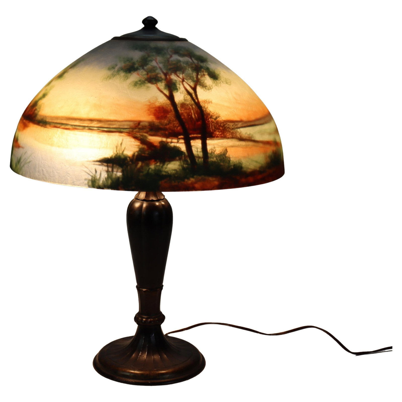 Antique Jefferson Arts & Crafts Reverse Painted Table Lamp C1920: Antique Jefferson Arts & Crafts Reverse Painted Table Lamp C1920 This stunning Antique Jefferson Arts & Crafts Scenic Reverse Painted Table Lamp, dating back to circa 1920, is a remarkable representat