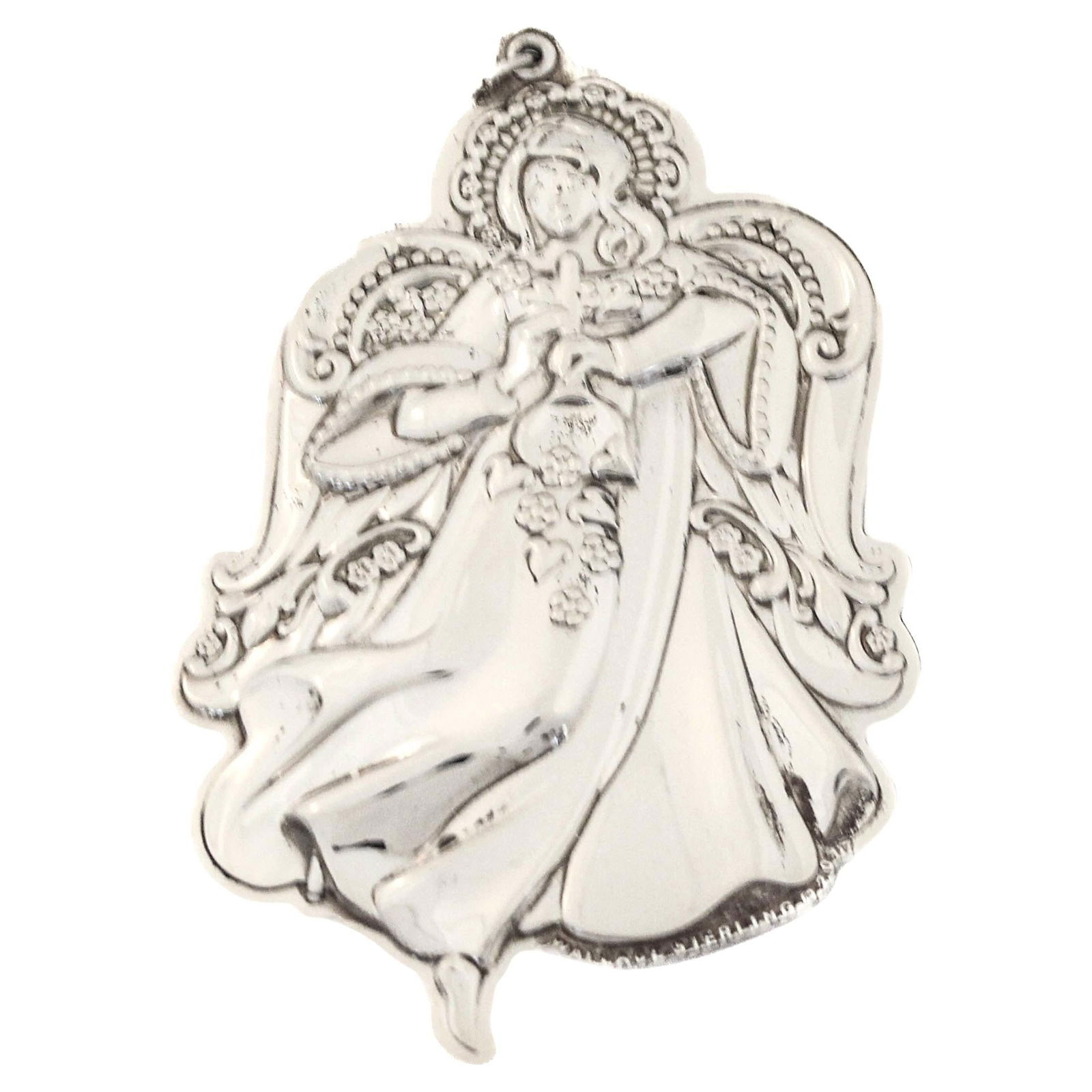 Wallace Silversmiths Sterling Silver Christmas Ornament Angel 2017: Wallace Silversmiths Sterling Silver Christmas Ornament Angel 2017 Celebrate the festive season with this exquisite sterling silver Christmas ornament by Wallace Silversmiths. This beautifully crafted