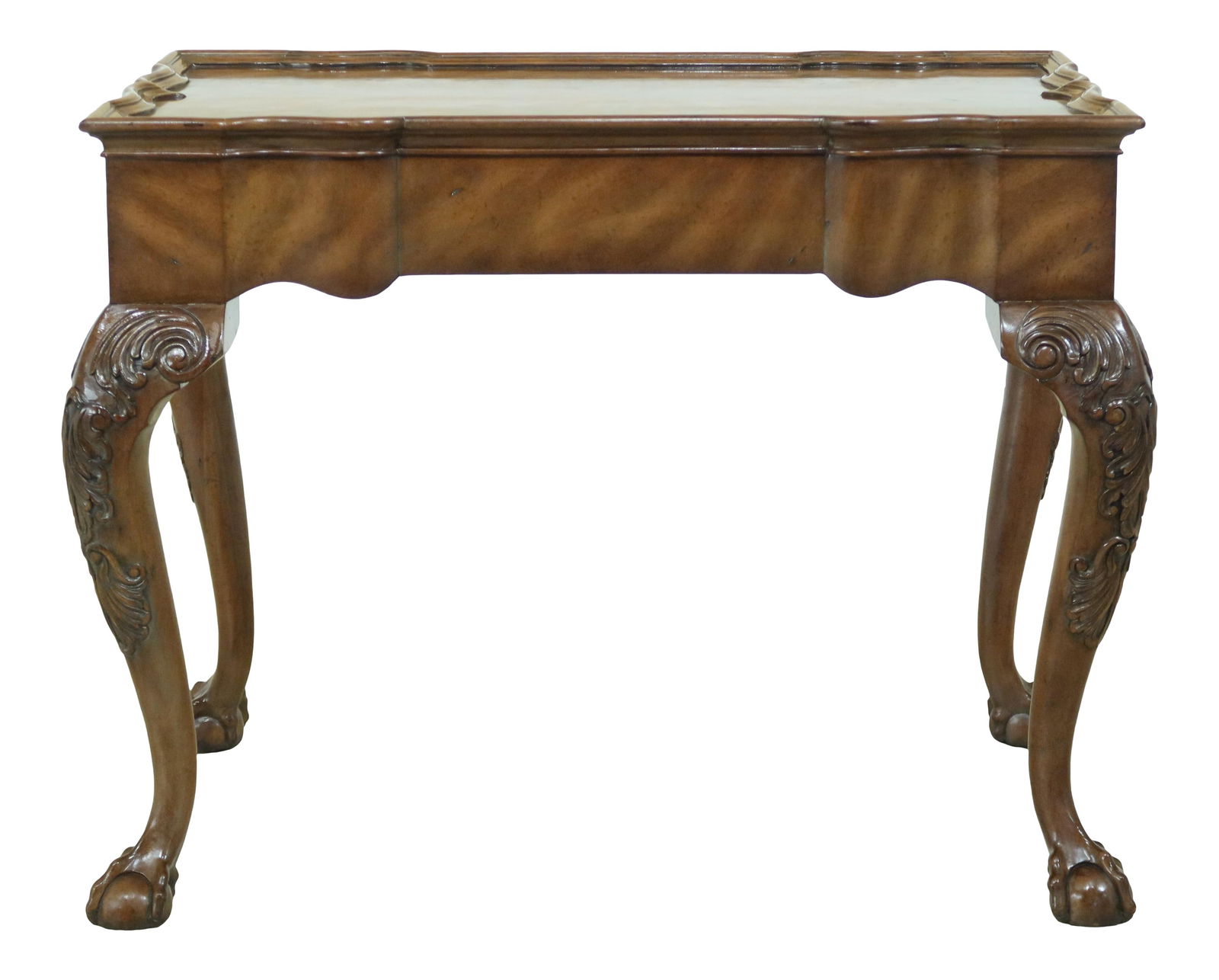 Maitland Smith Chippendale Mahogany Tea Table with Ball & Claw Feet: Maitland Smith Chippendale Mahogany Tea Table with Ball & Claw Feet This exquisite Maitland Smith Chippendale-style tea table features elegant ball and claw feet and intricate carved details, showcasi