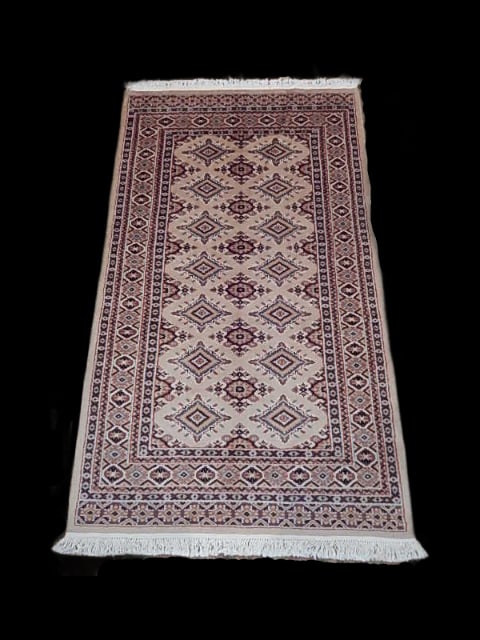 Handmade 3'1 x 5'1 Ivory Jaldar Bokhara Wool Rug: Handmade 3'1 x 5'1 Ivory Jaldar Bokhara Wool Rug Introducing the exquisite 3.1' x 5.1' Ivory Jaldar Handmade Traditional Bokhara Rug, a perfect blend of luxury and traditional craftsmanship. This stun