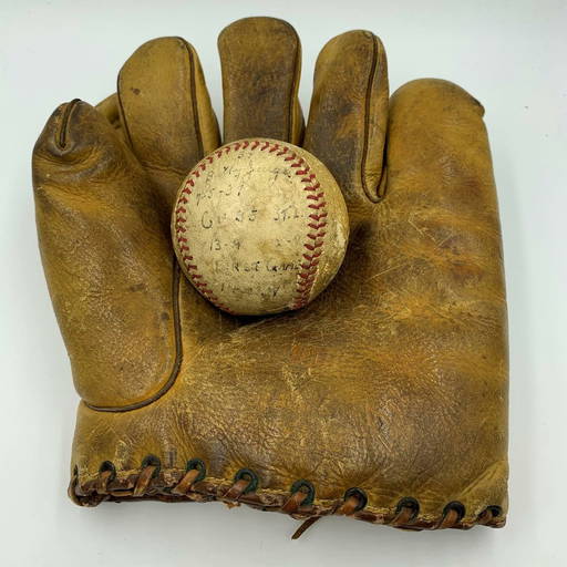 1910 Spalding Crescent Pad Baseball Glove