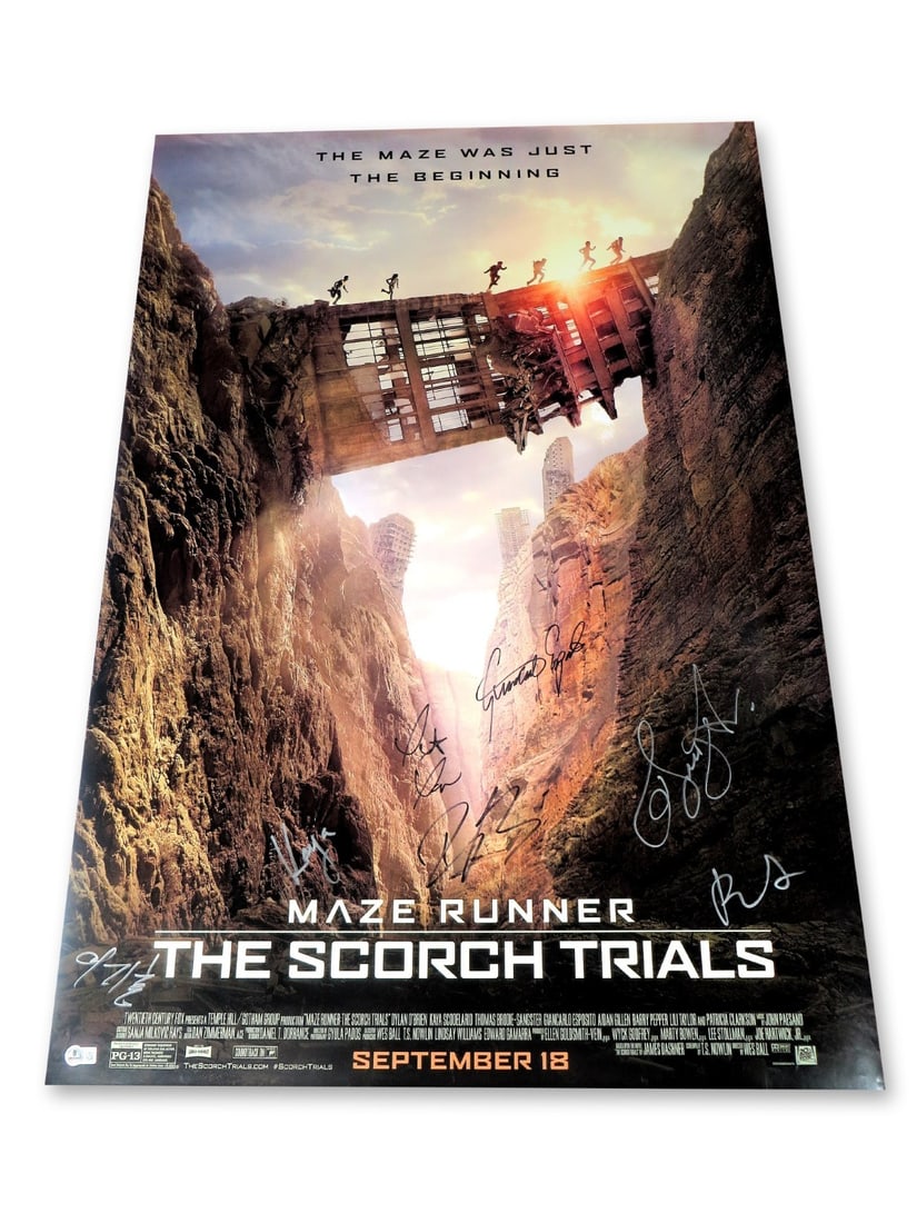 Maze Runner 27x40 Autographed Poster by O'Brien Esposito Salazar Beckett Authenticated: Maze Runner 27x40 Autographed Poster by O'Brien Esposito Salazar Beckett Authenticated This is an original autographed poster from the Maze Runner featuring the signatures of notable cast members: Dyl