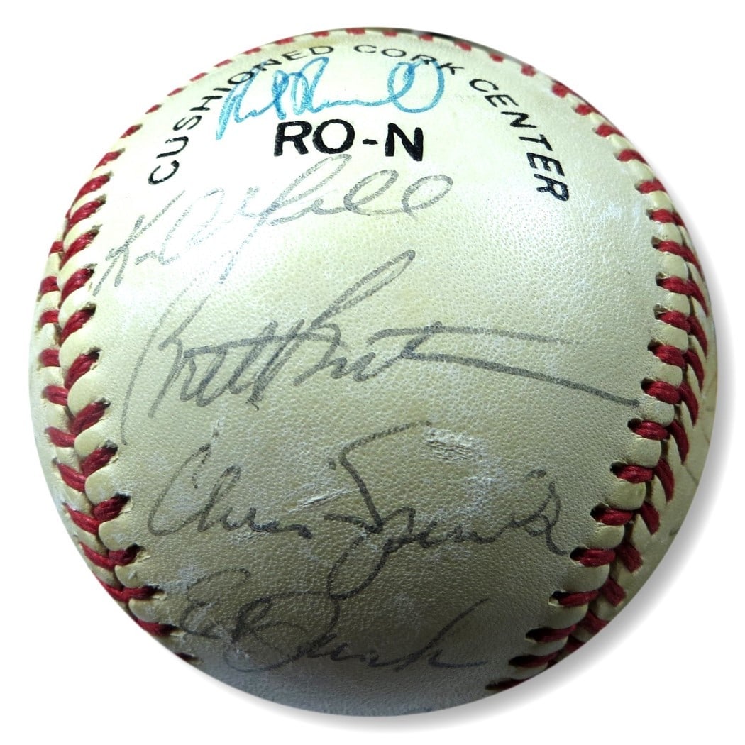 1989 San Francisco Giants Autographed NL Baseball 22 Signatures JSA: 1989 San Francisco Giants Autographed NL Baseball 22 Signatures JSA Celebrate the legacy of the 1989 San Francisco Giants with this autographed National League baseball featuring 22 signatures, includ