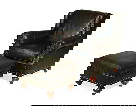 Contemporary Avocado Green Accent Chair Hand-Crafted in USA: Contemporary Avocado Green Accent Chair Hand-Crafted in USA Introducing a stylish avocado green accent chair, meticulously hand-crafted in the USA. This contemporary piece combines comfort and eleganc