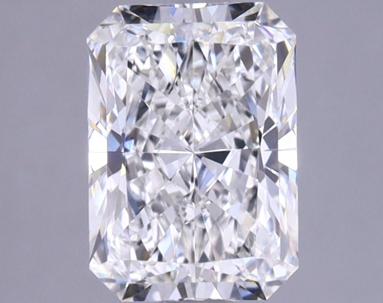 Loose Diamond - RADIANT 1.35ct F VVS2: Loose Diamond - RADIANT 1.35ct F VVS2 Source: This is a real non-mined Diamond that has been grown in a lab Shape: RADIANT Carats: 1.35 Color: F Clarity: VVS2 Certification: IGI Video:
