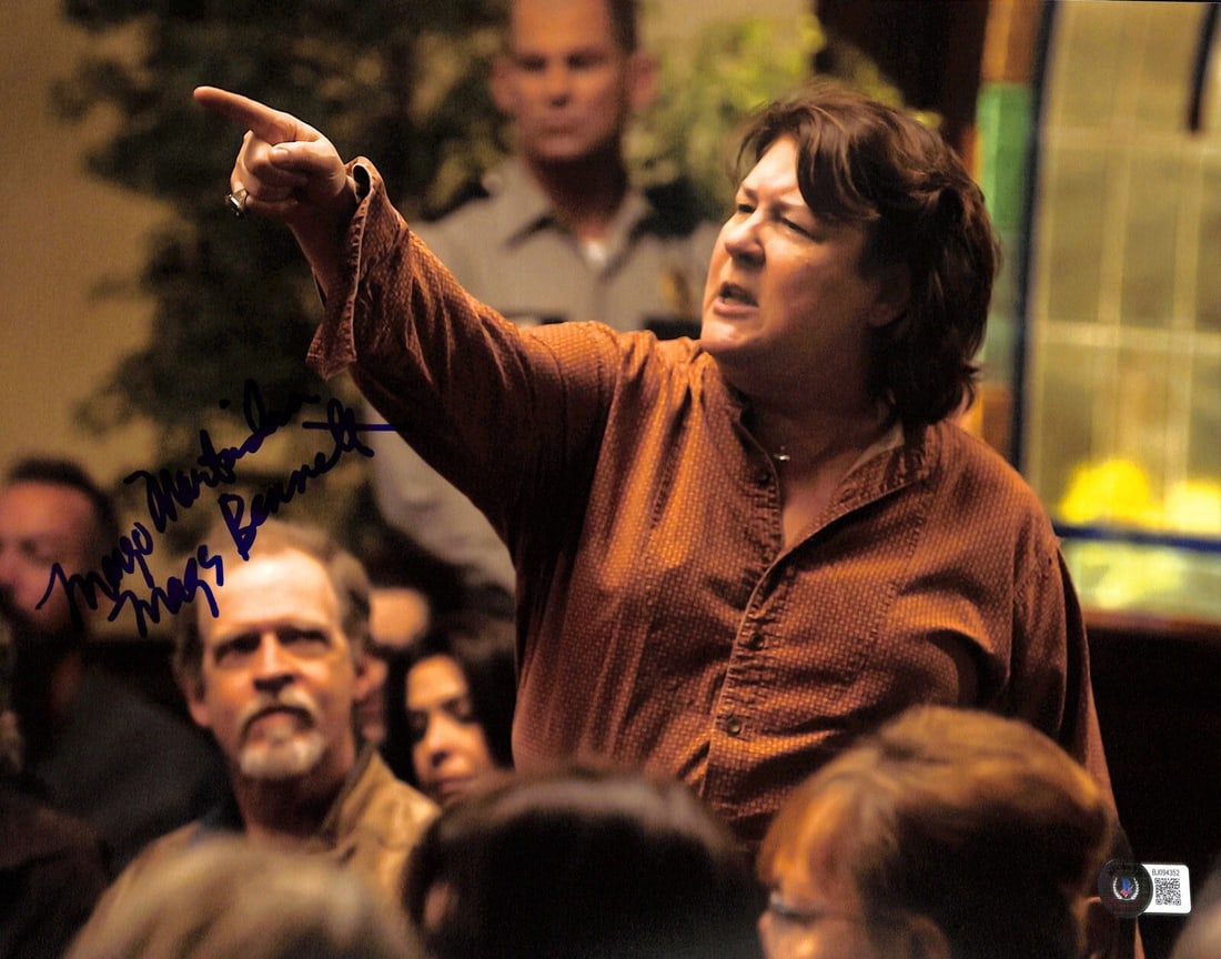 Margo Martindale Justified Signed 11x14 Photo Inscribed Beckett Certified: Margo Martindale Justified Signed 11x14 Photo Inscribed Beckett Certified This is an 11x14 photograph of Margo Martindale, famously known for her role as Mags Bennett in the television series Justifie