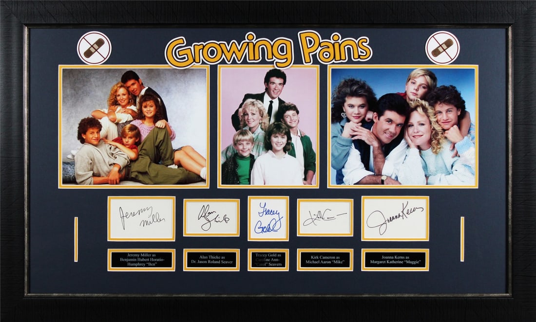 Growing Pains Signed Framed Display with 5 Autographs Beckett COA: Growing Pains Signed Framed Display with 5 Autographs Beckett COA This stunning framed display features authentic signatures from the beloved cast of the classic television show 'Growing Pains'. Perso
