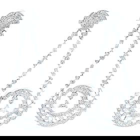 1.81ct Multi Diamond Chandelier Earrings 18k White Gold GIA Appraised: 1.81ct Multi Diamond Chandelier Earrings 18k White Gold GIA Appraised These stunning multi diamond chandelier earrings are crafted from luxurious 18k white gold and feature a contemporary design. With