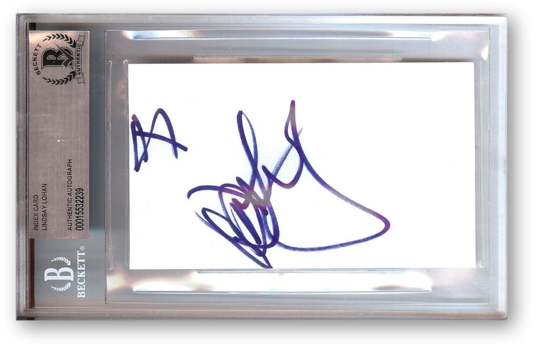Lindsay Lohan Autographed Index Card Mean Girls Freaky Friday Beckett Authenticated: Lindsay Lohan Autographed Index Card Mean Girls Freaky Friday Beckett Authenticated This is an original autographed index card featuring Lindsay Lohan, known for her iconic roles in Mean Girls and Fre