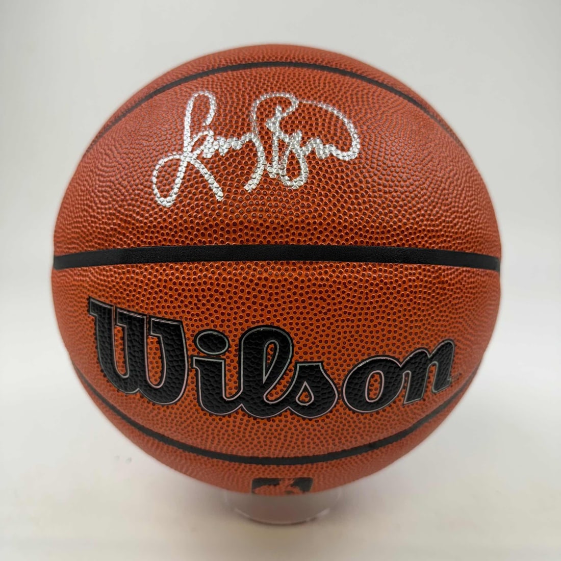 Autographed Larry Bird Boston Celtics Wilson Basketball Beckett COA: Autographed Larry Bird Boston Celtics Wilson Basketball Beckett COA This full-size Wilson basketball is autographed by legendary NBA player Larry Bird, a hallmark of Boston Celtics history. The signat