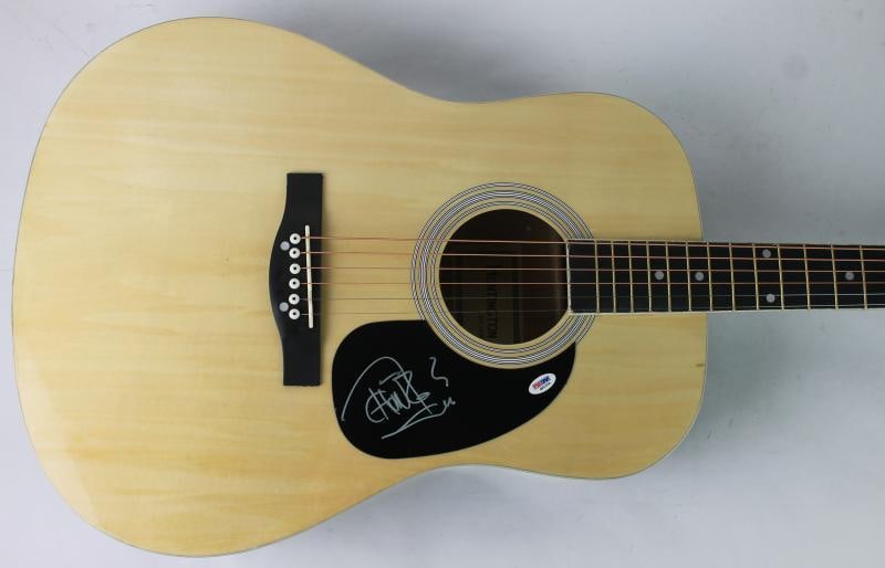 Tommy Chong Signed UP IN SMOLE Acoustic Guitar PSA/DNA Q51370: Tommy Chong Signed UP IN SMOLE Acoustic Guitar PSA/DNA Q51370 This authentic acoustic guitar, signed by Tommy Chong, showcases his iconic signature and is certified by PSA/DNA. The guitar is part of t