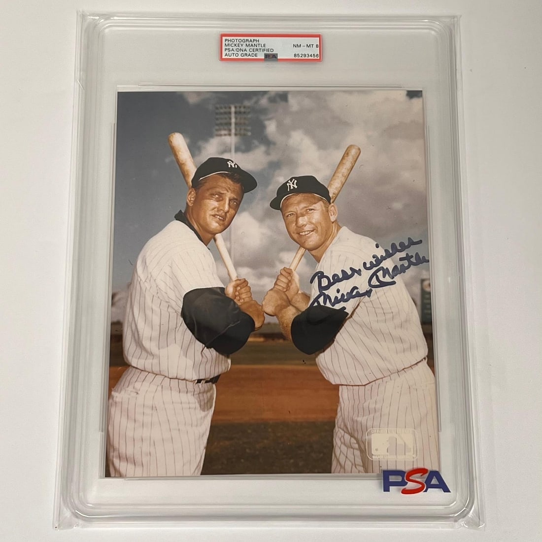 Mickey Mantle Autographed 8x10 Photo PSA/DNA Certified Yankees: Mickey Mantle Autographed 8x10 Photo PSA/DNA Certified Yankees This professionally printed 8x10 photo features the legendary Mickey Mantle, a star player for the New York Yankees. The photo is autogra