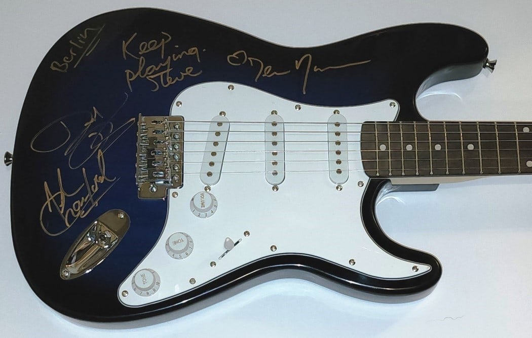 Berlin Band Autographed Guitar with Teri Nunn John Crawford David Diamond BAS: Berlin Band Autographed Guitar with Teri Nunn John Crawford David Diamond BAS This original signed guitar from the Berlin Band features the autographs of Teri Nunn, John Crawford, and David Diamond. A