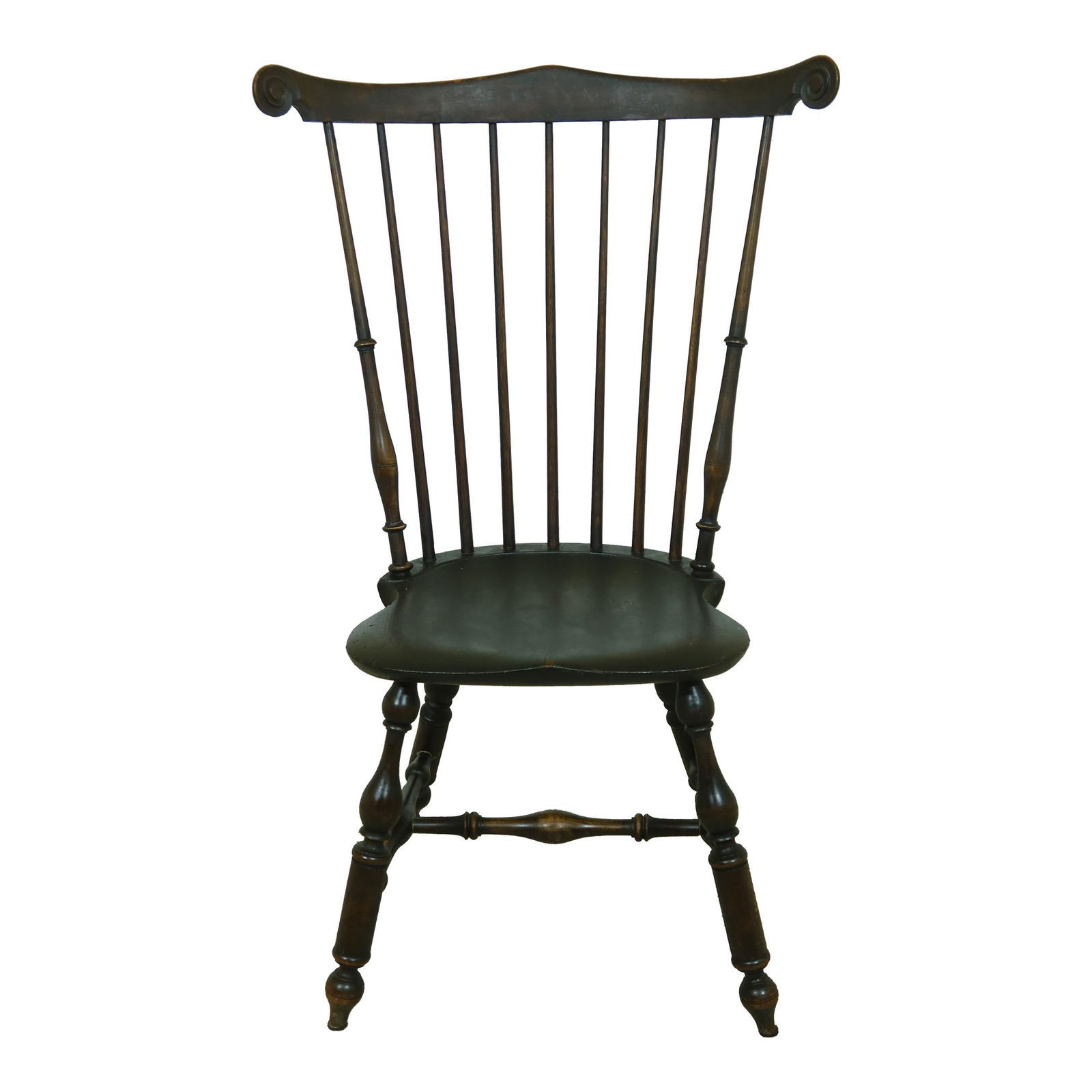 Wallace Nutting 1920s Vintage Windsor Fan Back Side Chair: Wallace Nutting 1920s Vintage Windsor Fan Back Side Chair This exquisite Wallace Nutting Vintage Windsor Fan Back Side Chair, crafted in the 1920s, showcases high-quality construction with bench-made,