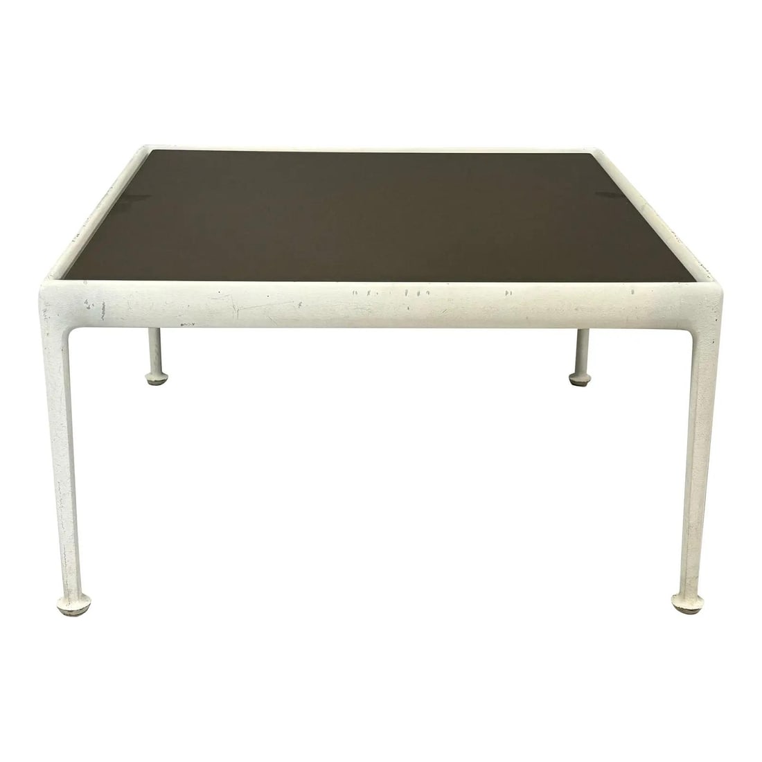 Richard Schultz Enamel Coffee Table Mid Century Modern 28" Square: Richard Schultz Enamel Coffee Table Mid Century Modern 28" Square This striking mid-century modern coffee table, designed by Richard Schultz for Knoll, features a durable aluminum frame with a sleek w