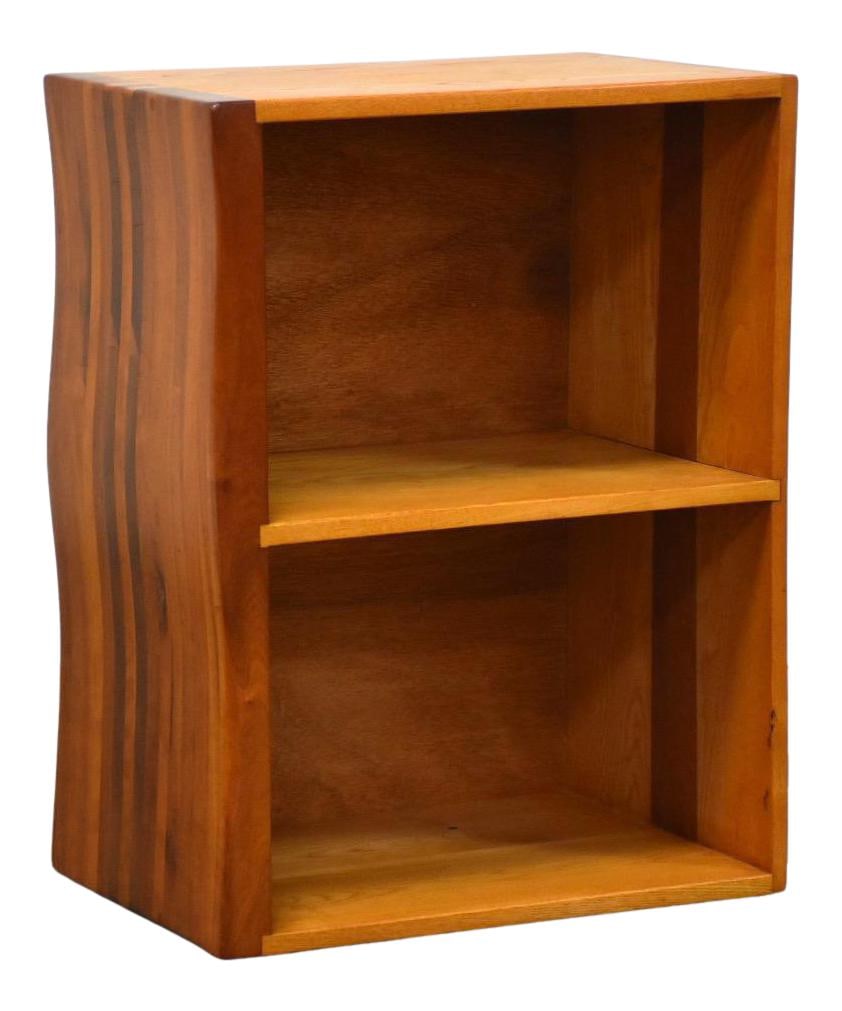 Custom Solid Cherry Oak Bookshelf by Larry Ross 1979: Custom Solid Cherry Oak Bookshelf by Larry Ross 1979 This stylish solid cherry and oak bookshelf, custom crafted by Larry Ross in 1979, brings a modern touch to any space. Its compact design makes it