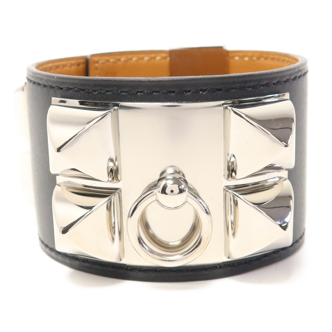 HERMES Collier De Chien Bangle Black Swift Leather: HERMES Collier De Chien Bangle Black Swift Leather This exquisite HERMES Collier De Chien Bangle is crafted from luxurious black calfskin leather, showcasing a timeless design that embodies elegance a