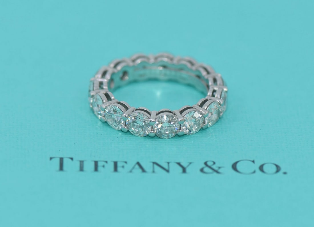 Tiffany & Co Platinum Diamond Eternity Band Ring 5.87 CTW Size 8: Tiffany & Co Platinum Diamond Eternity Band Ring 5.87 CTW Size 8 Discover the elegance of this exquisite Tiffany & Co. platinum diamond eternity band ring, featuring a stunning total carat weight of 5