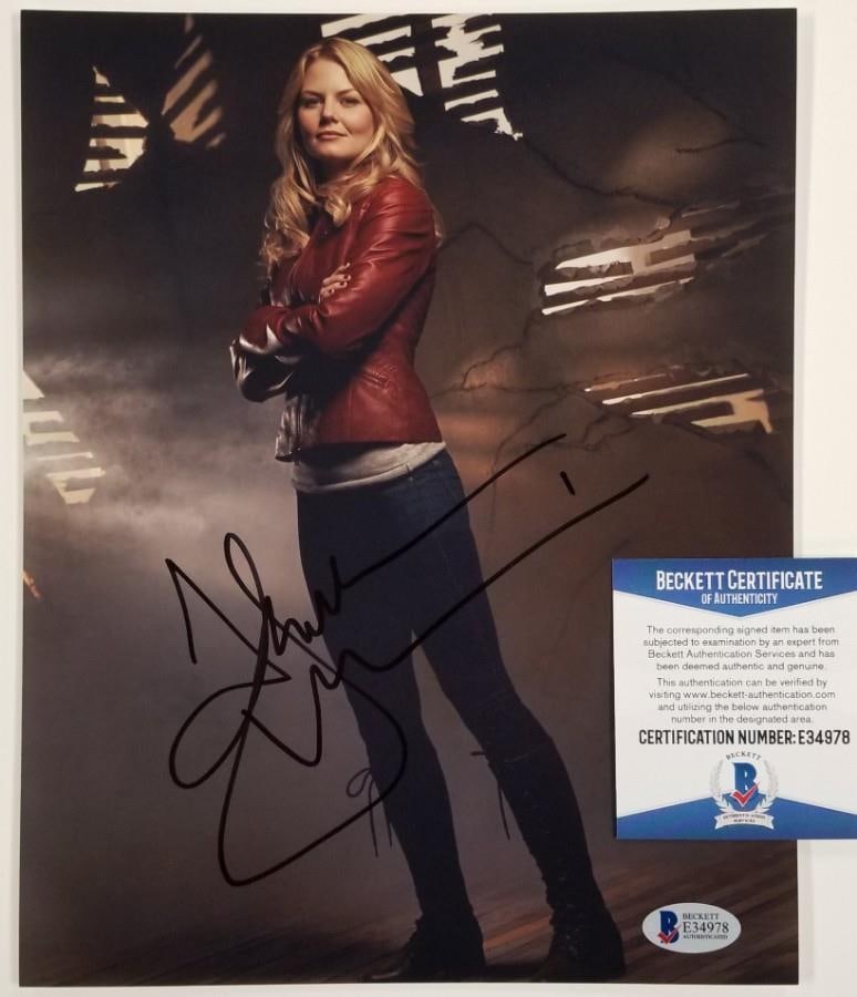 Jennifer Morrison Signed 8x10 Photo Once Upon a Time Beckett COA: Jennifer Morrison Signed 8x10 Photo Once Upon a Time Beckett COA This is an 8x10 photo signed by Jennifer Morrison, renowned for her role in the television series "Once Upon a Time." The item is an or