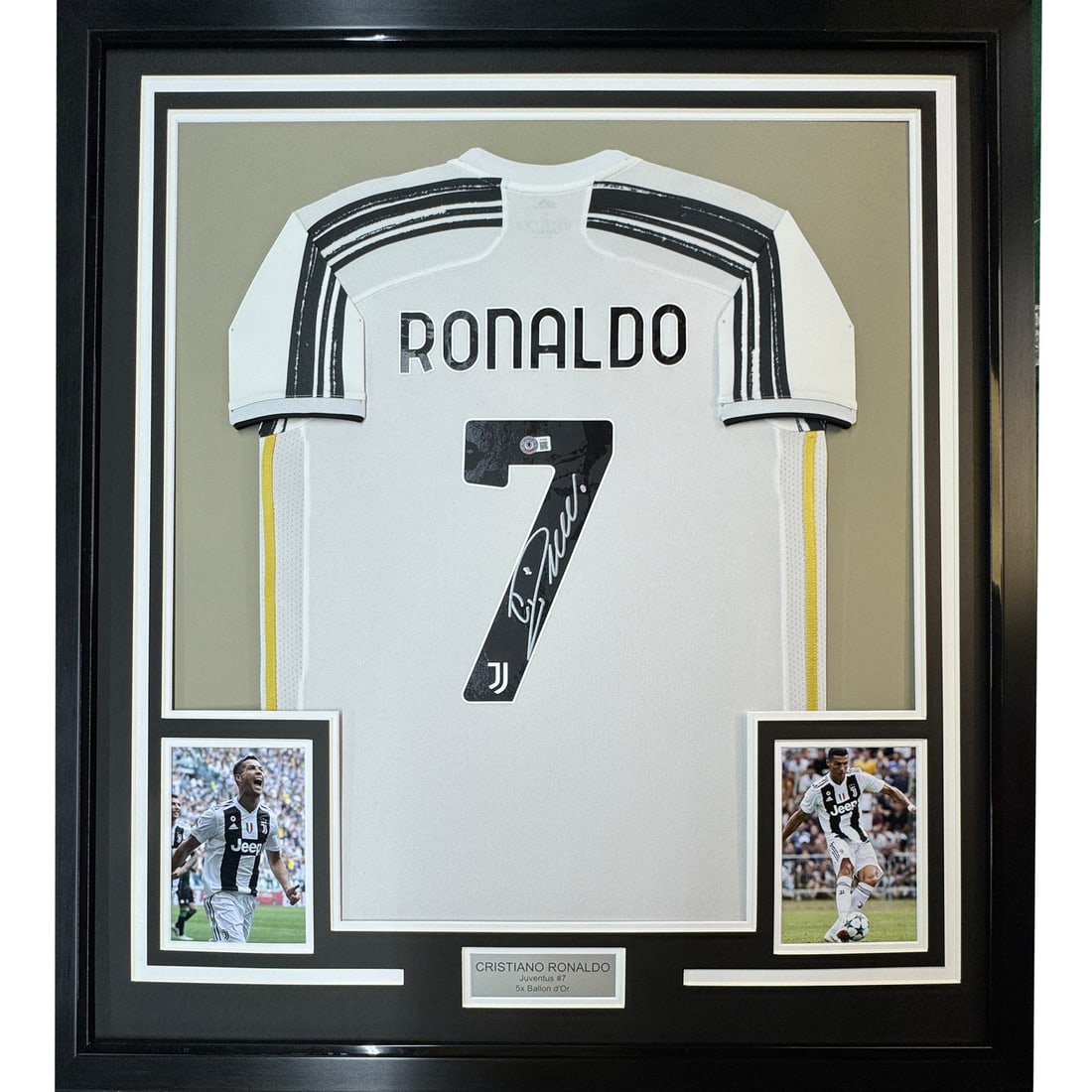Framed Cristiano Ronaldo Autographed Juventus Jersey BAS COA 35x39: Framed Cristiano Ronaldo Autographed Juventus Jersey BAS COA 35x39 This framed autographed Cristiano Ronaldo Juventus jersey is a must-have for any football fan. Featuring the iconic number 7, this wh