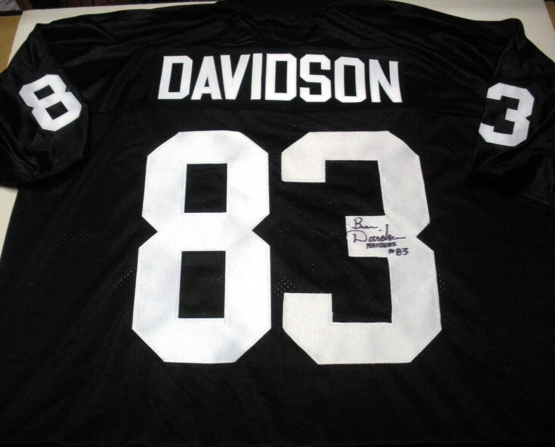 James Lofton Signed Reebok Oakland Raiders Jersey with COA: James Lofton Signed Reebok Oakland Raiders Jersey with COA Show your support for the Oakland Raiders with this officially licensed Reebok jersey, signed by football legend James Lofton. This original