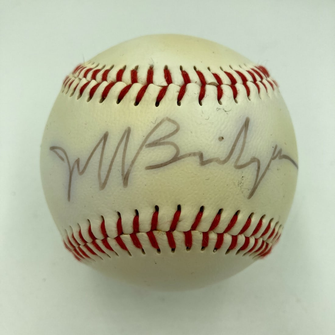 Jeff Bridges Autographed Baseball JSA COA The Big Lebowski: Jeff Bridges Autographed Baseball JSA COA The Big Lebowski This signed autographed baseball features the iconic signature of Jeff Bridges, known for his role in 'The Big Lebowski'. Authenticated by Ja