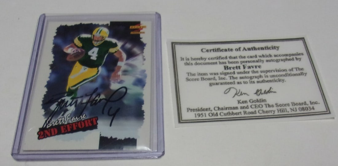 Brett Favre Green Bay Packers Signed Football Card with COA (1 of 1)