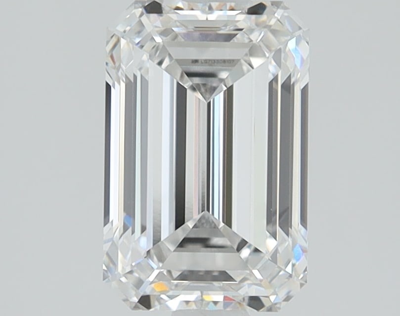 Loose Diamond - EMERALD 1.46ct D VVS2: Loose Diamond - EMERALD 1.46ct D VVS2 Source: This is a real non-mined Diamond that has been grown in a lab Shape: EMERALD Carats: 1.46 Color: D Clarity: VVS2 Certification: IGI Additional images avai
