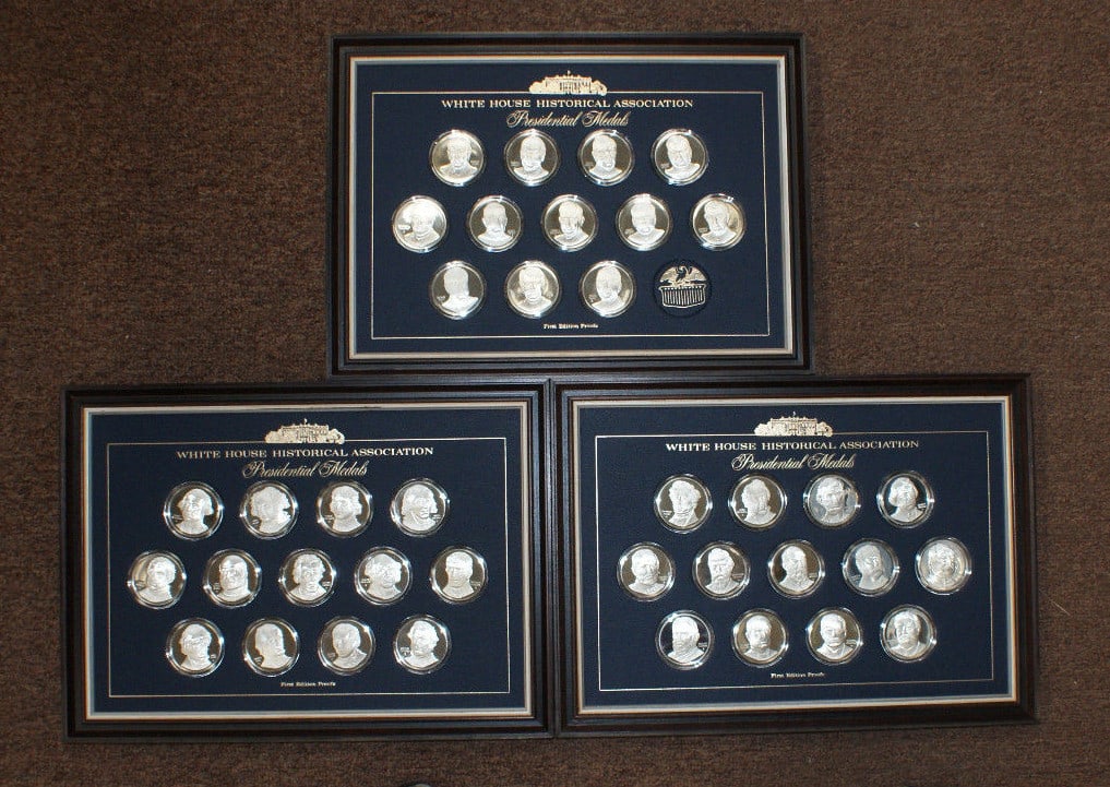 Franklin Mint 39 Uncirculated Presidential Silver Medals with White House Historical Association (1 of 9)
