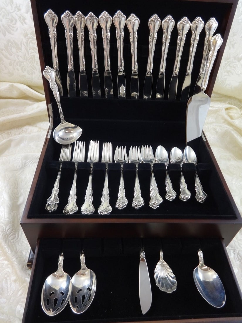 Reed & Barton Savannah Sterling Silver Flatware Set 55 Pieces with Storage Chest (1 of 7)