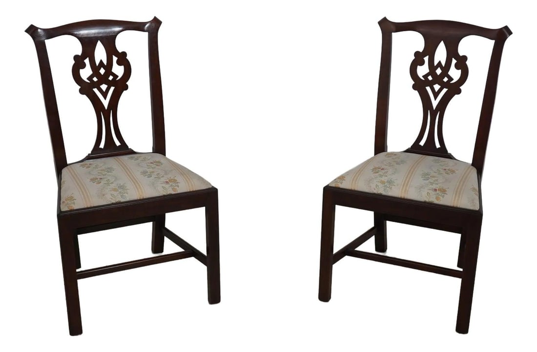 Elegant Henkel Harris Model 101 Mahogany Dining Chairs Pair (1 of 10)