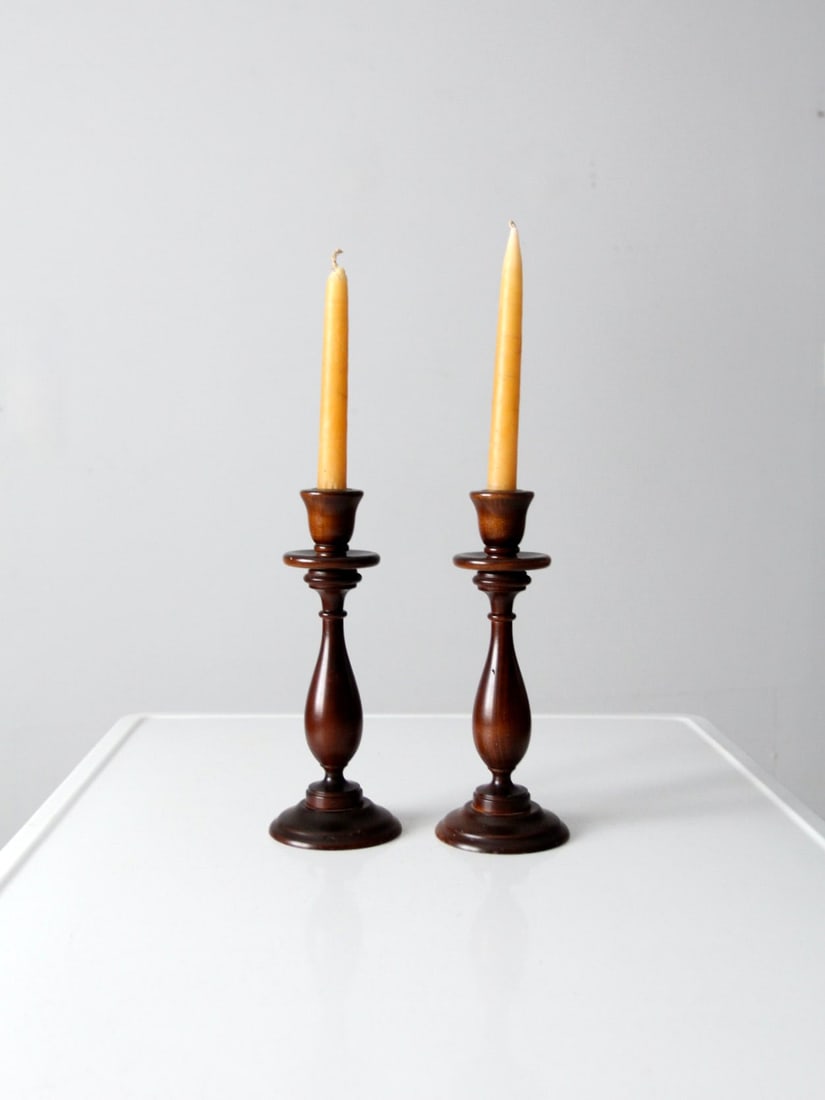 Elegant Vintage Wooden Candlestick Holders Pair with Brass Inset: Elegant Vintage Wooden Candlestick Holders Pair with Brass Inset Illuminate your space with this elegant pair of vintage wooden candlestick holders. Featuring a classic baluster shape, each holder sho