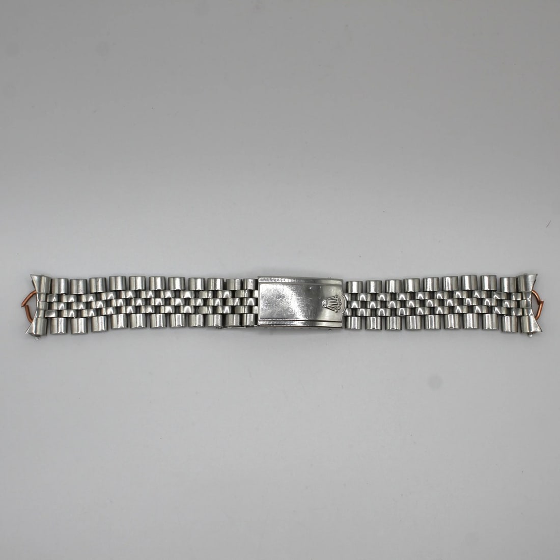 Rolex Jubilee Stainless Steel 20MM Bracelet for Watches: Rolex Jubilee Stainless Steel 20MM Bracelet for Watches This authentic Rolex Jubilee bracelet is made from high-quality stainless steel, featuring a luxurious silver color. Designed for wristwatch ent