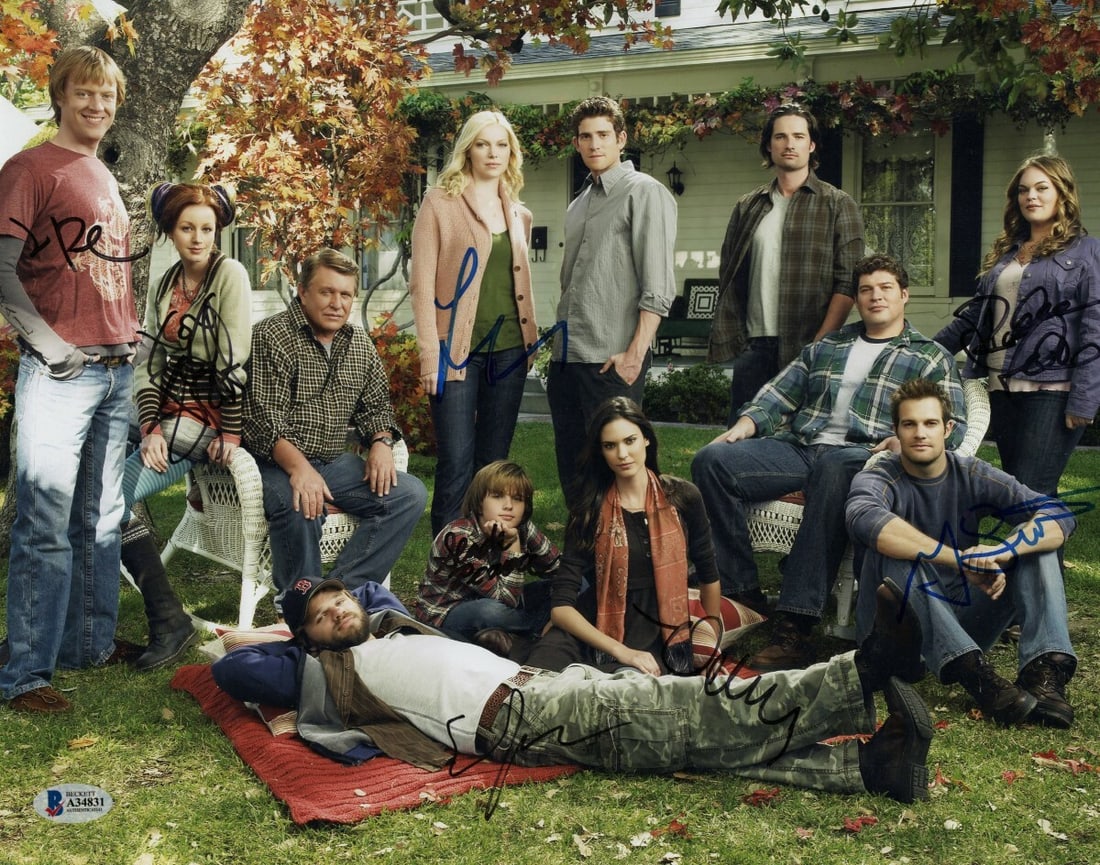 October Road Cast Autographed 11X14 Photo 7 Signatures Beckett: October Road Cast Autographed 11X14 Photo 7 Signatures Beckett Relive the charm of the television series "October Road" with this stunning 11x14 photograph autographed by seven cast members. This orig