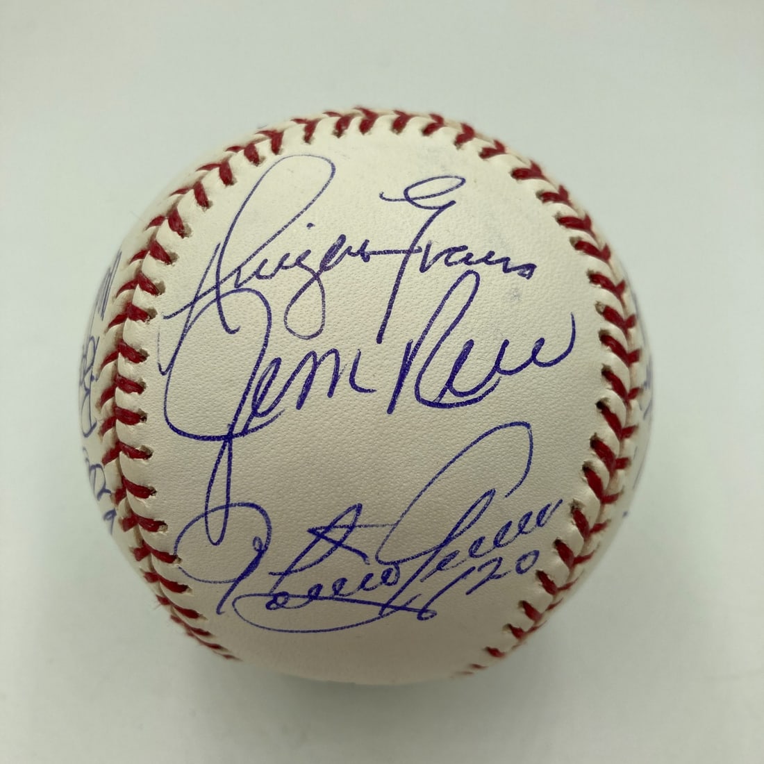 1986 Boston Red Sox Team Signed Baseball with JSA COA: 1986 Boston Red Sox Team Signed Baseball with JSA COA Celebrate the legacy of the 1986 Boston Red Sox with this authentic team-signed Major League Baseball. This remarkable collectible features signat