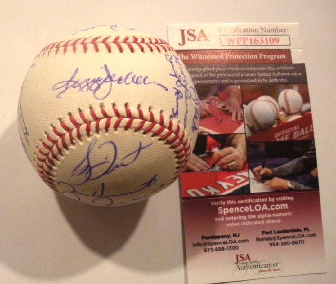 1978 Yankees Team Signed Baseball 21 Autographs JSA Reggie Jackson: 1978 Yankees Team Signed Baseball 21 Autographs JSA Reggie Jackson This is a unique piece of baseball memorabilia featuring a 1978 New York Yankees team-signed baseball, boasting the signatures of 21