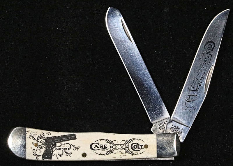 2012 Case Colt 1911 Pocket Knife Gun Series 2 Blades NIB: 2012 Case Colt 1911 Pocket Knife Gun Series 2 Blades NIB This 2012 Case Pocket Knife from the Gun Series features a striking Colt 1911 design. With a durable stainless steel construction, this pocketk