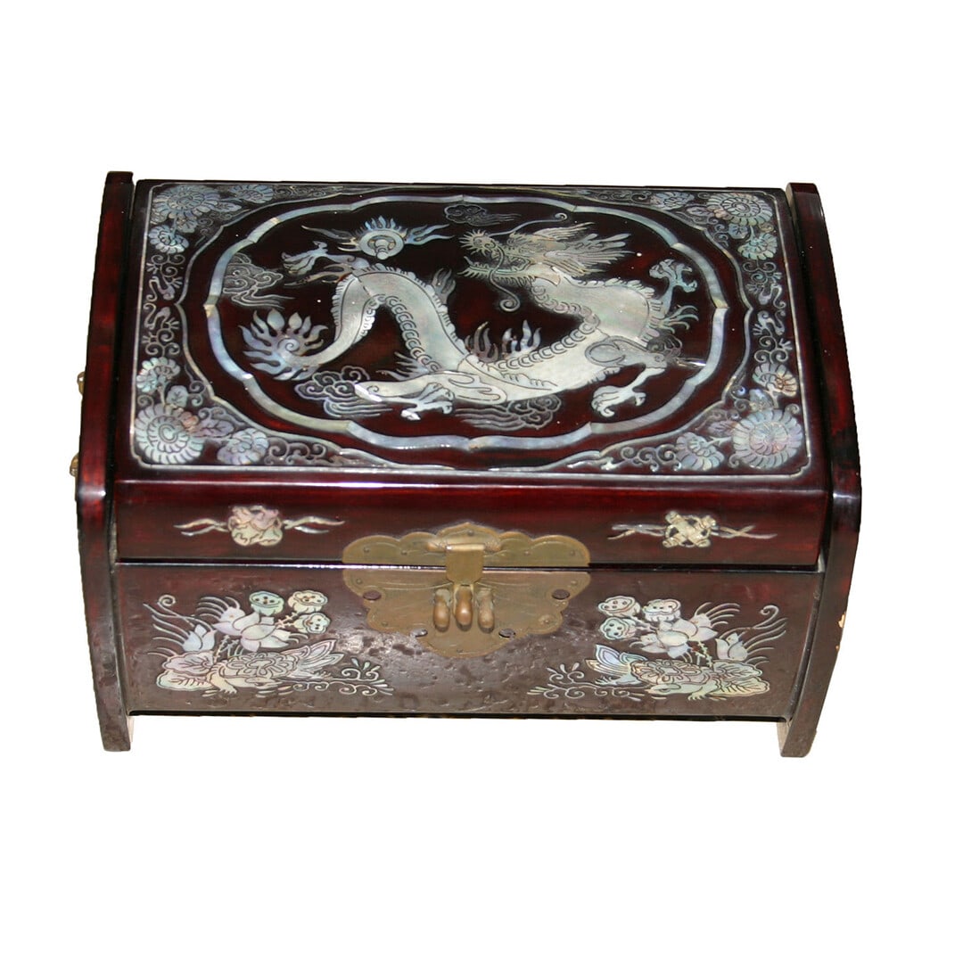 Chinese Wooden Safe Box with Mother of Pearl Four Toed Dragon: Chinese Wooden Safe Box with Mother of Pearl Four Toed Dragon This exquisite Chinese Keep Safe Box showcases a stunning design featuring a four-toed dragon inlaid with mother of pearl. Crafted from wo