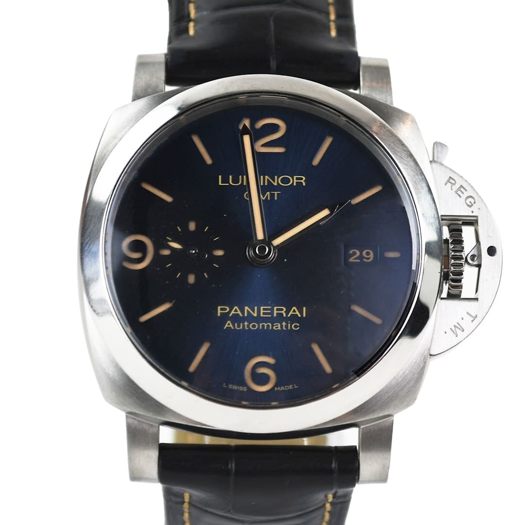 Panerai Luminor Automatic 44mm Stainless Steel Luxury Watch W0319/1000: Panerai Luminor Automatic 44mm Stainless Steel Luxury Watch W0319/1000 This Panerai Luminor Automatic Watch combines luxury and functionality in a striking design. Featuring a 44mm stainless steel cas