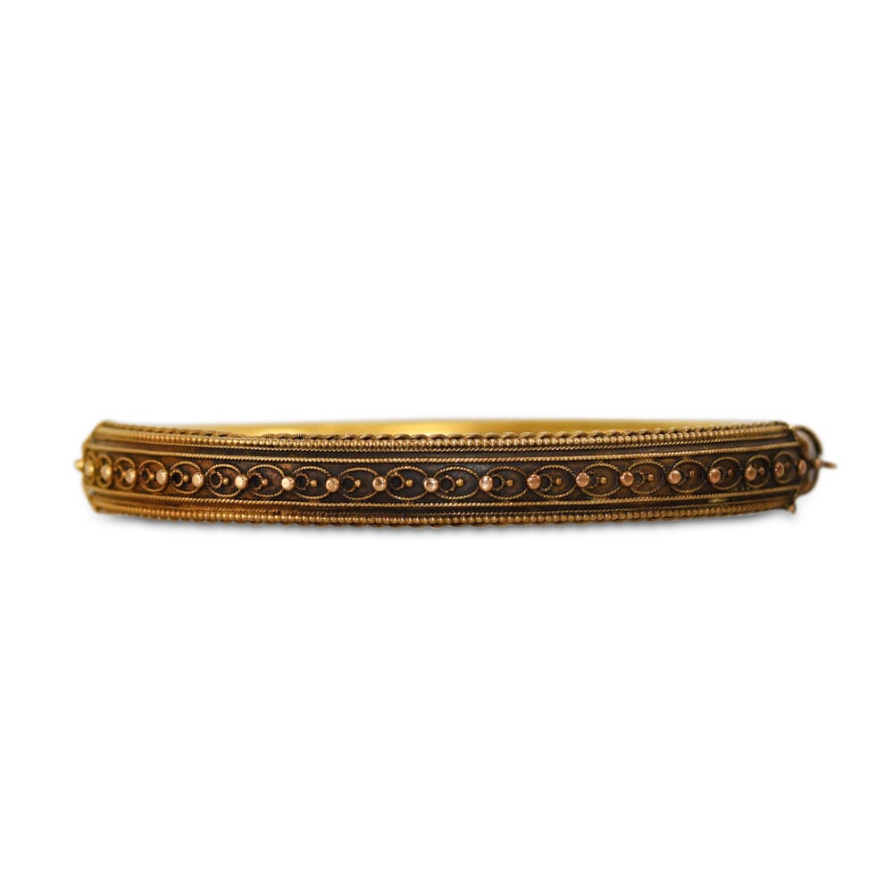 15K Yellow Gold Antique Bangle Bracelet with Bead Work 11g: 15K Yellow Gold Antique Bangle Bracelet with Bead Work 11g This exquisite antique English bangle bracelet is crafted from 15K yellow gold, weighing 11 grams. It features intricate bead work on the top