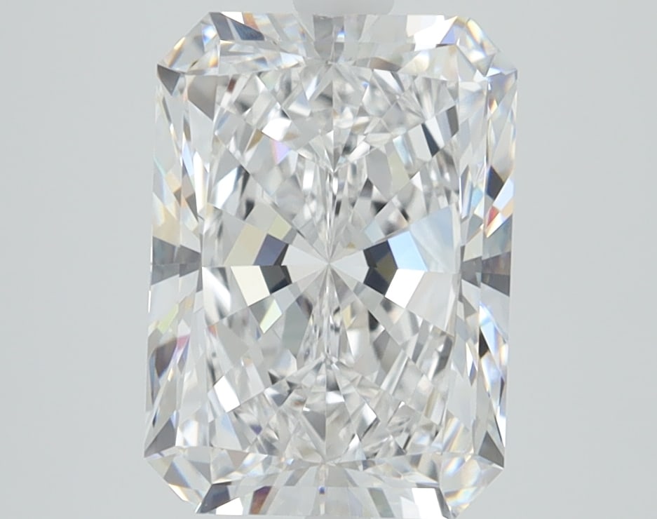 Loose Diamond - RADIANT 3.01ct D VVS1: Loose Diamond - RADIANT 3.01ct D VVS1 Source: This is a real non-mined Diamond that has been grown in a lab Shape: RADIANT Carats: 3.01 Color: D Clarity: VVS1 Certification: IGI Additional images avai
