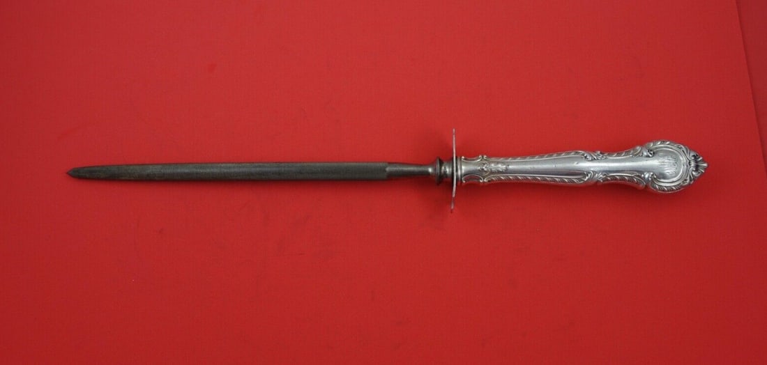 Gorham English Gadroon Sterling Silver Roast Carving Hone 13 5/8 in: Gorham English Gadroon Sterling Silver Roast Carving Hone 13 5/8 in This exquisite roast carving hone, crafted by Gorham, features the elegant English Gadroon pattern. Made from sterling silver, the h