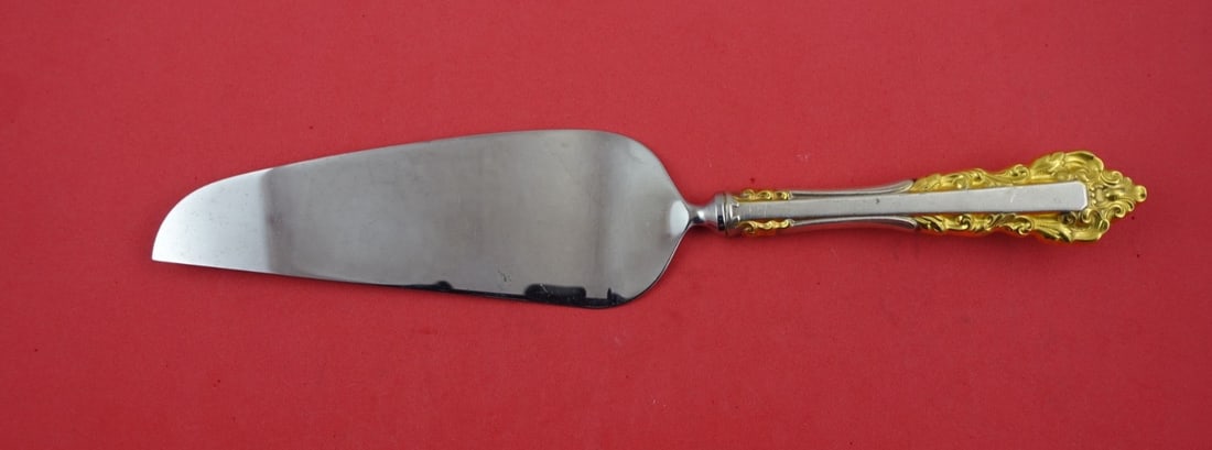 Gorham Golden Medici Sterling Silver Pie Server 11 Inch: Gorham Golden Medici Sterling Silver Pie Server 11 Inch Introducing the Golden Medici Pie Server by Gorham, a stunning addition to your tableware collection. This 11" cake/pie server features a beauti