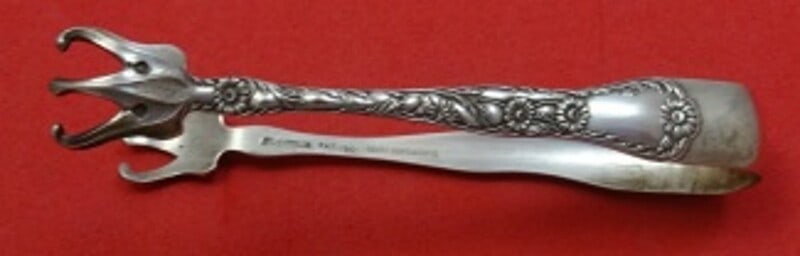 Gorham Marguerite Sterling Silver Sugar Tong 4 Inch Heirloom: Gorham Marguerite Sterling Silver Sugar Tong 4 Inch Heirloom This exquisite sugar tong is part of the Marguerite pattern by Gorham, crafted from high-quality sterling silver. Measuring 4 inches in len